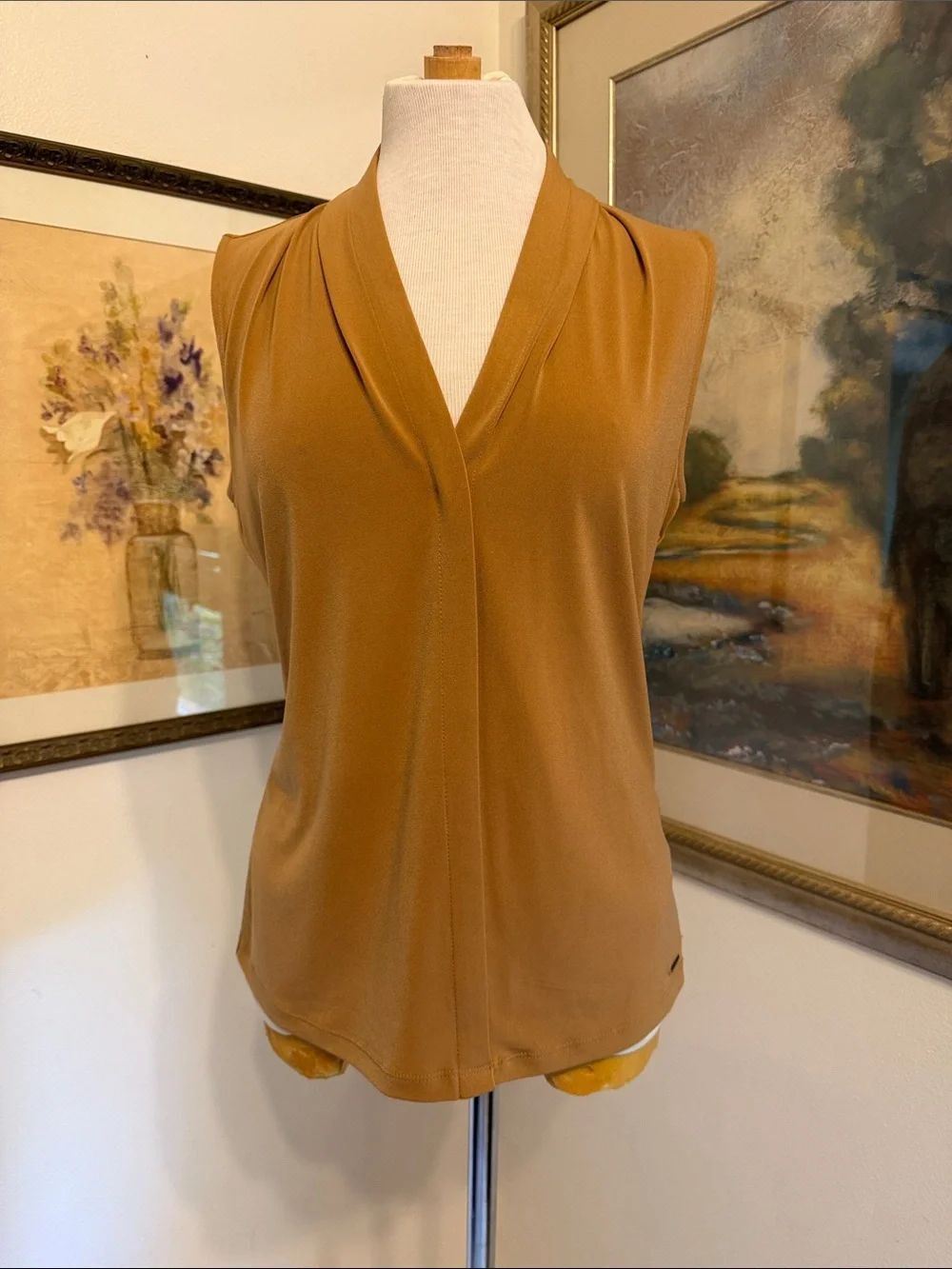 Calvin Klein Camel Color Sleeveless V-Neck Top Size Medium